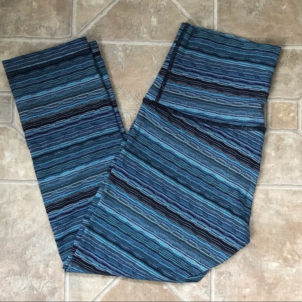 Lululemon cyber stripe wunder under crop